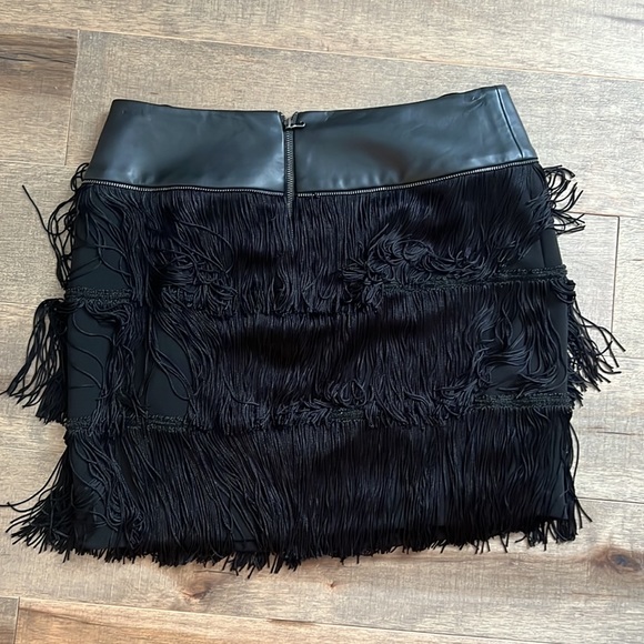 Unique fringe leather skirt - Picture 4 of 5